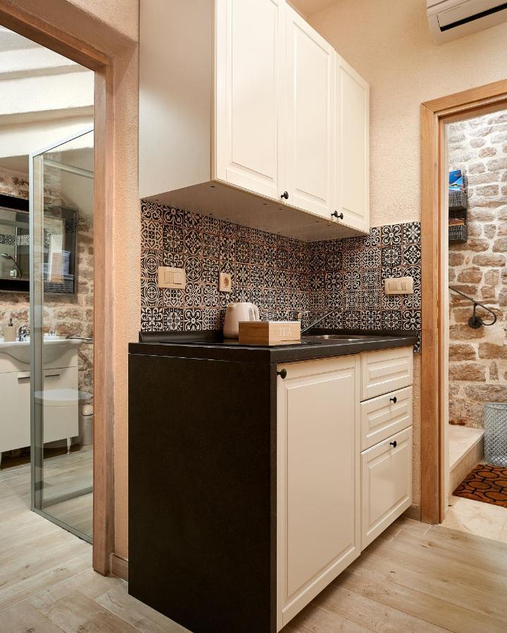 Rustic Apartments Sv Frane In The Old Town Шибеник Екстер'єр фото