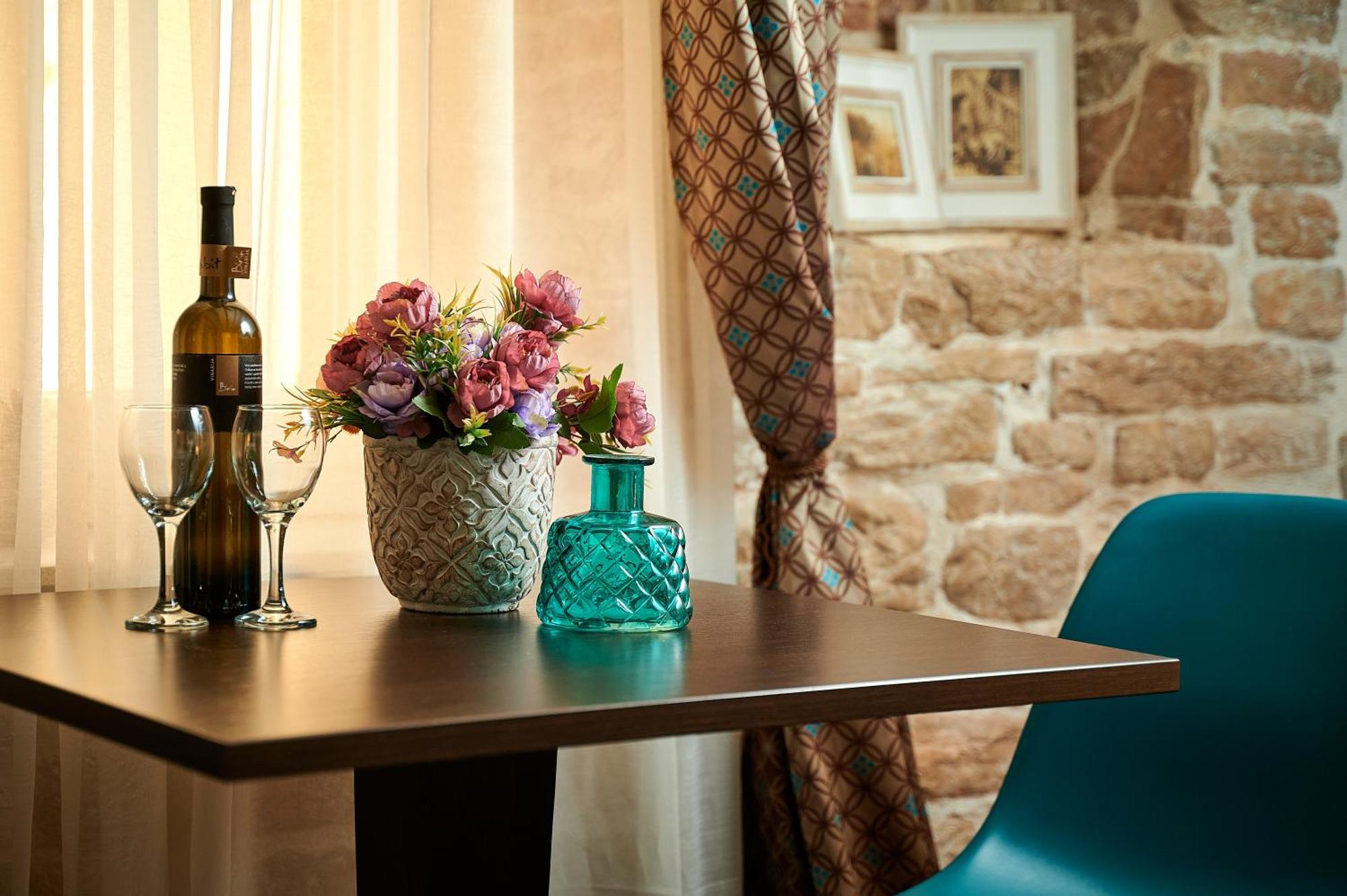 Rustic Apartments Sv Frane In The Old Town Шибеник Екстер'єр фото