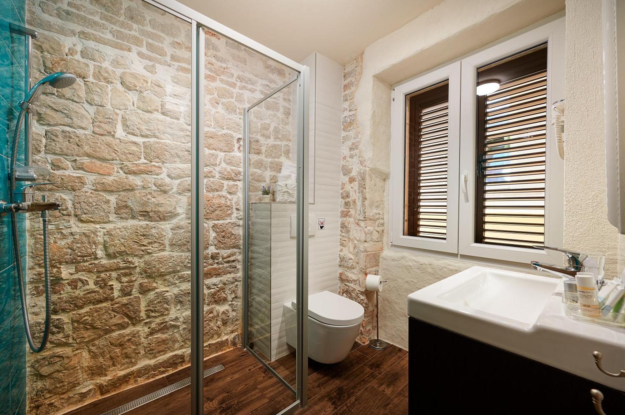Rustic Apartments Sv Frane In The Old Town Шибеник Екстер'єр фото