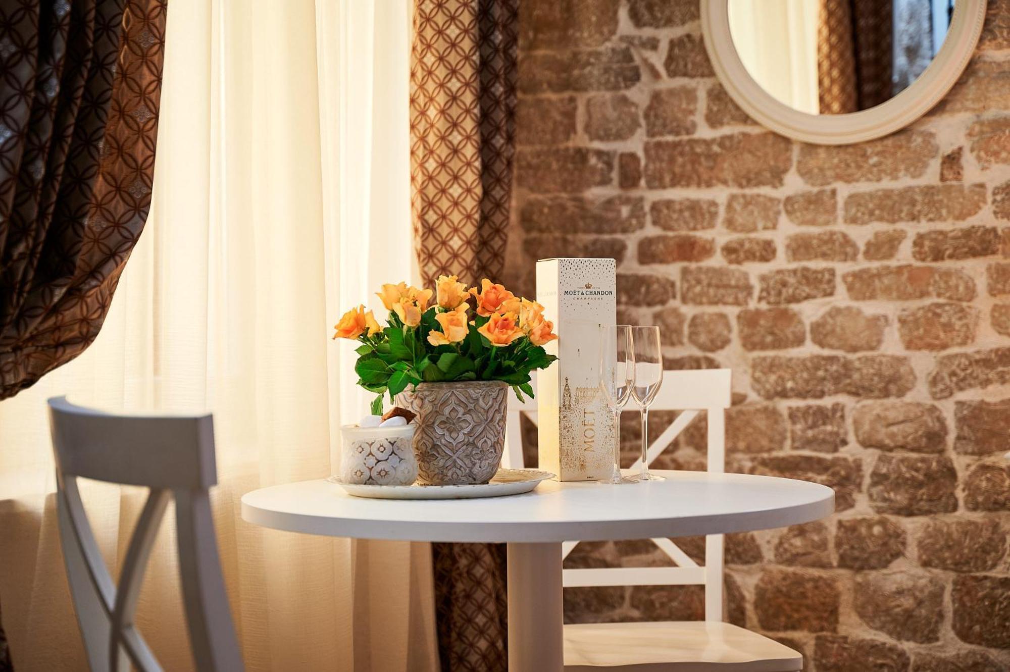 Rustic Apartments Sv Frane In The Old Town Шибеник Екстер'єр фото