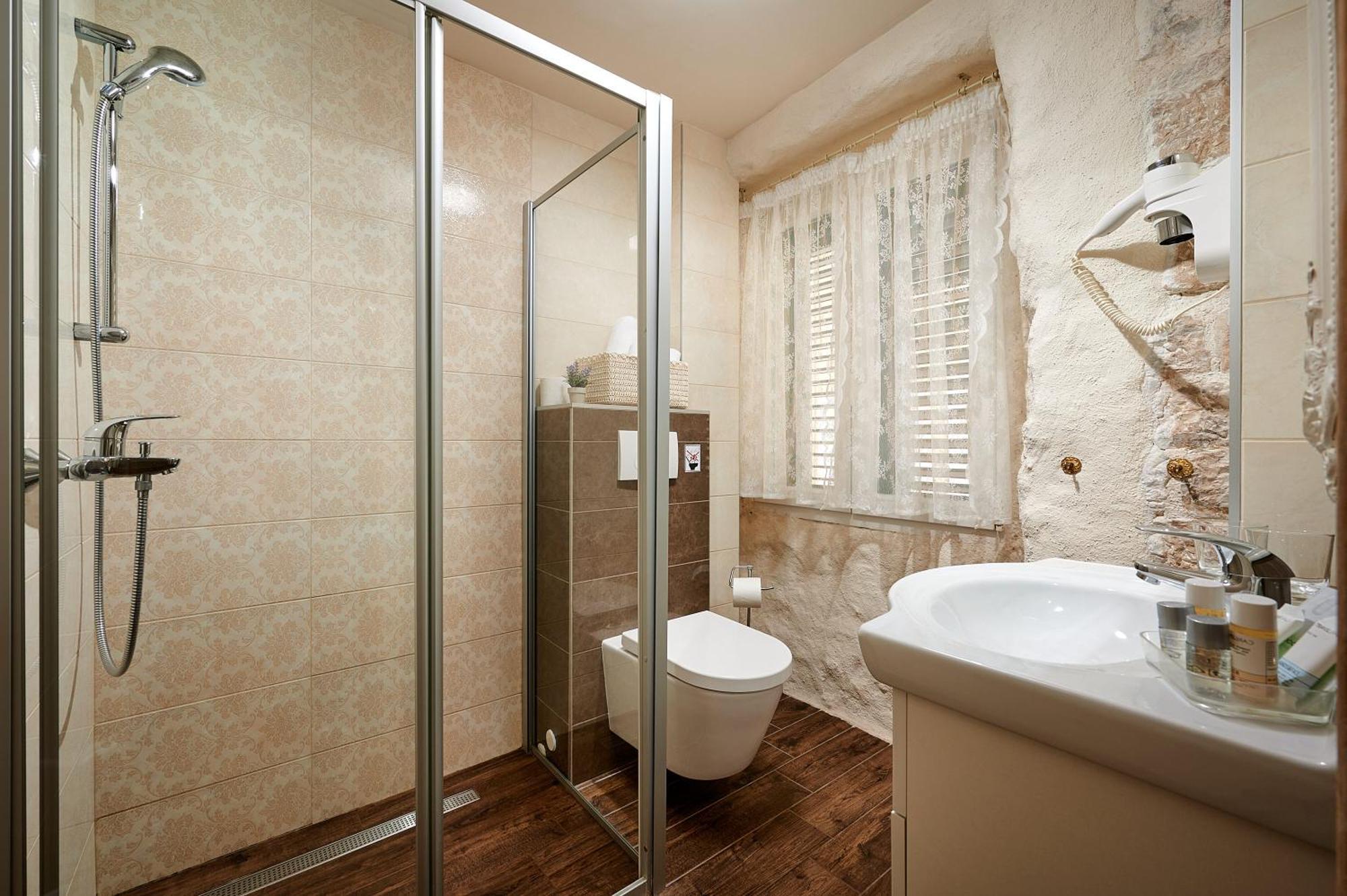 Rustic Apartments Sv Frane In The Old Town Шибеник Екстер'єр фото