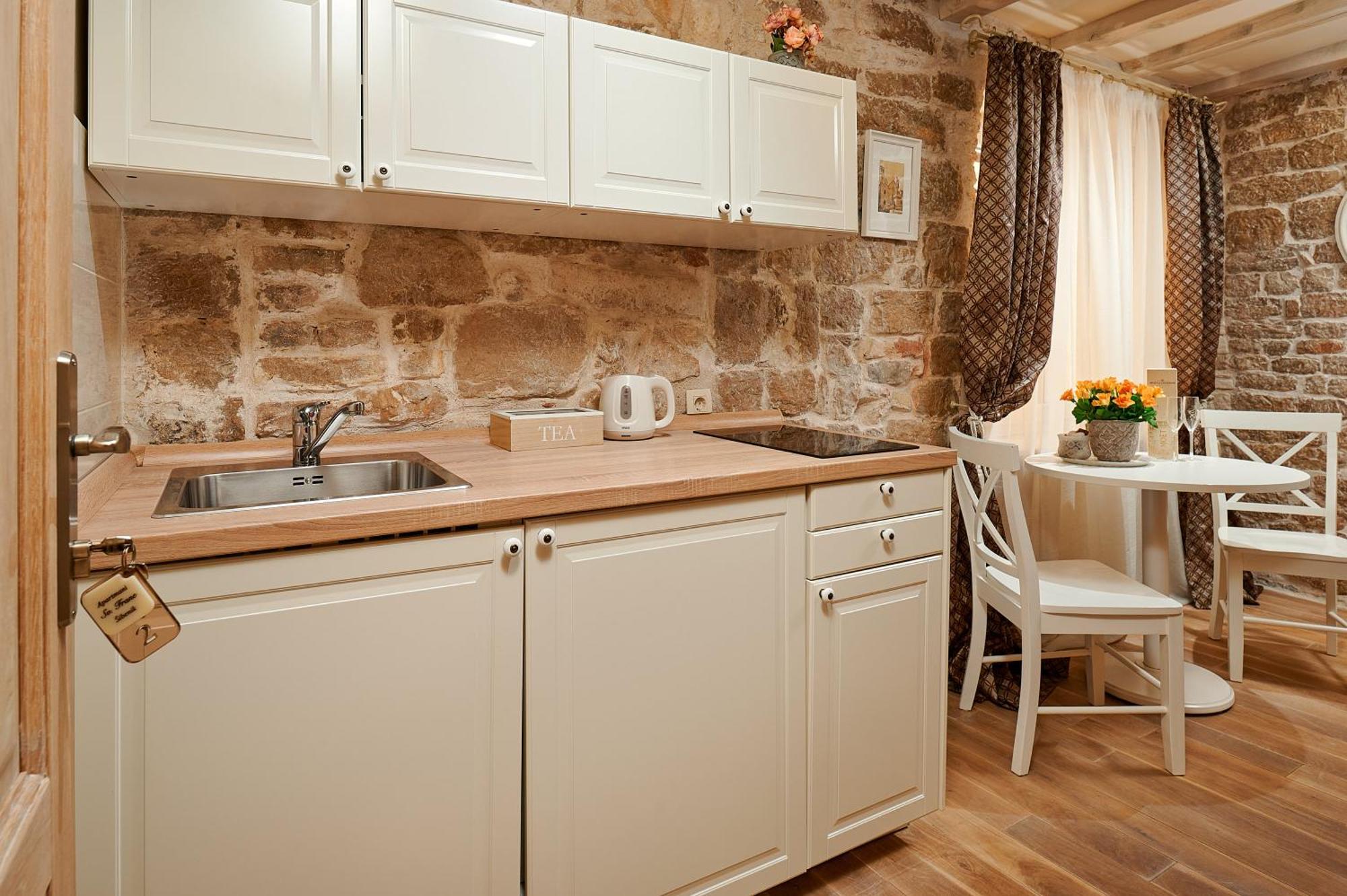 Rustic Apartments Sv Frane In The Old Town Шибеник Екстер'єр фото