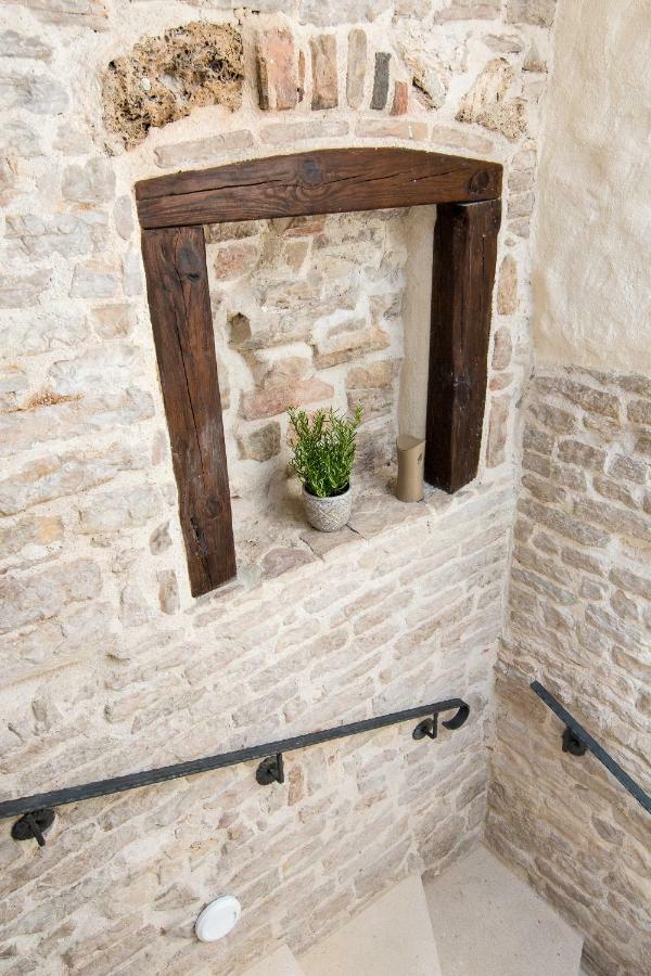 Rustic Apartments Sv Frane In The Old Town Шибеник Екстер'єр фото